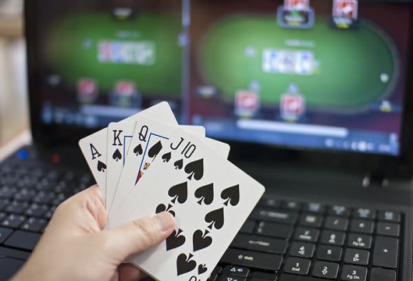 x6528 Baccarat, Roulette aur Blackjack Tables